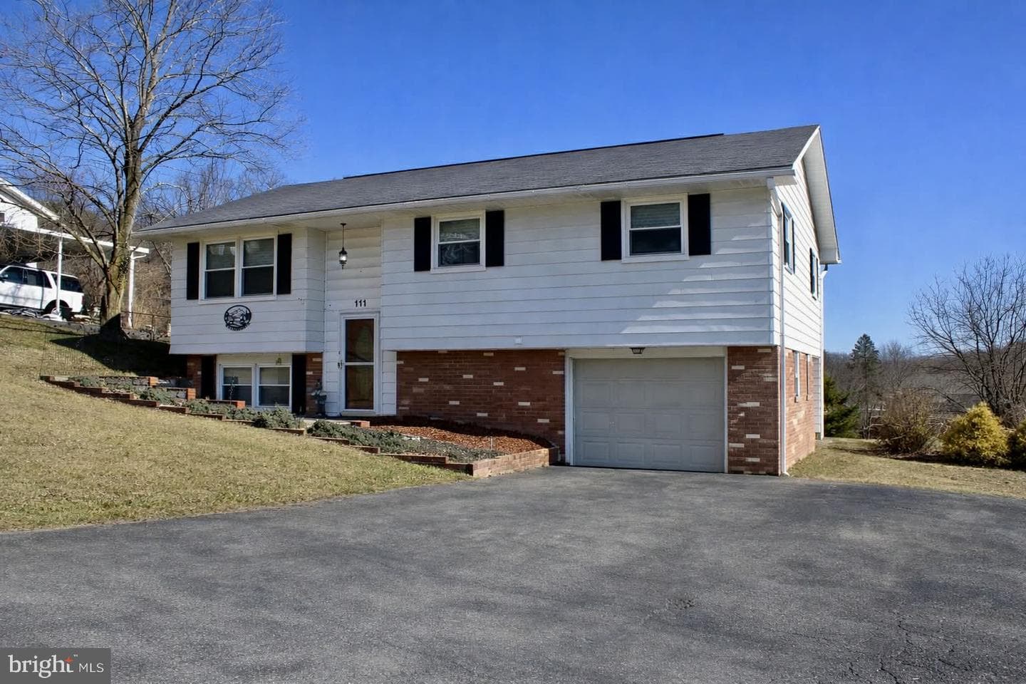 111 High Lane photo 3