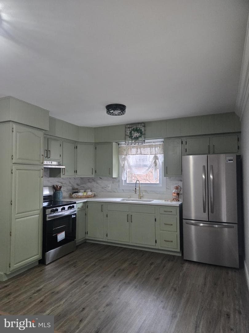 116 Armstrong Street photo 14