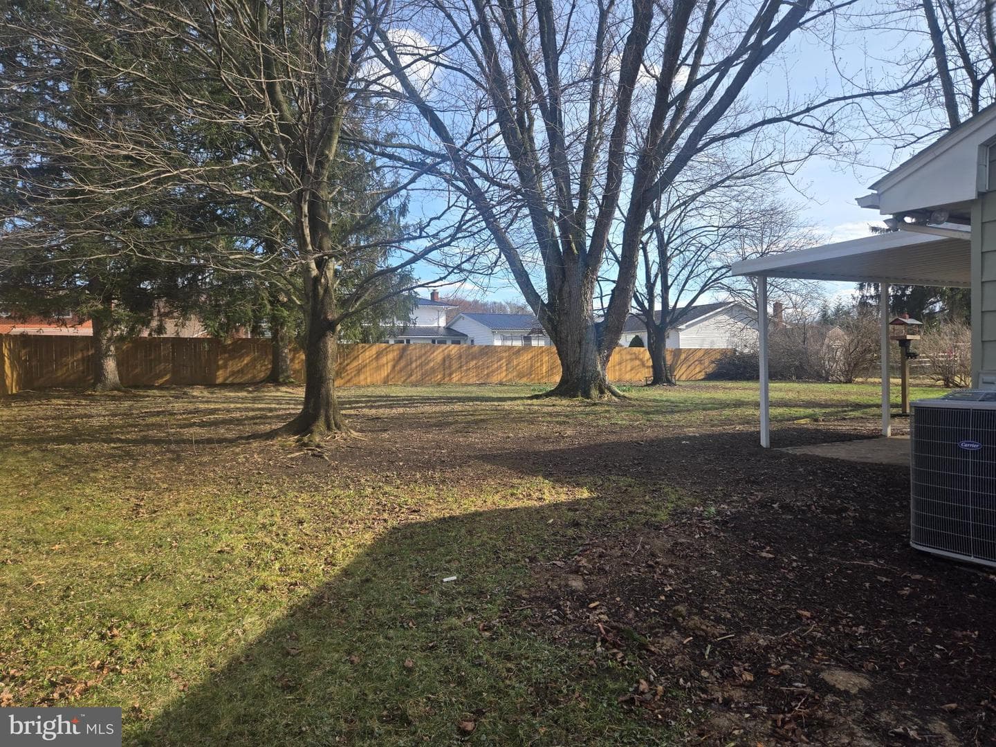 116 Armstrong Street photo 32
