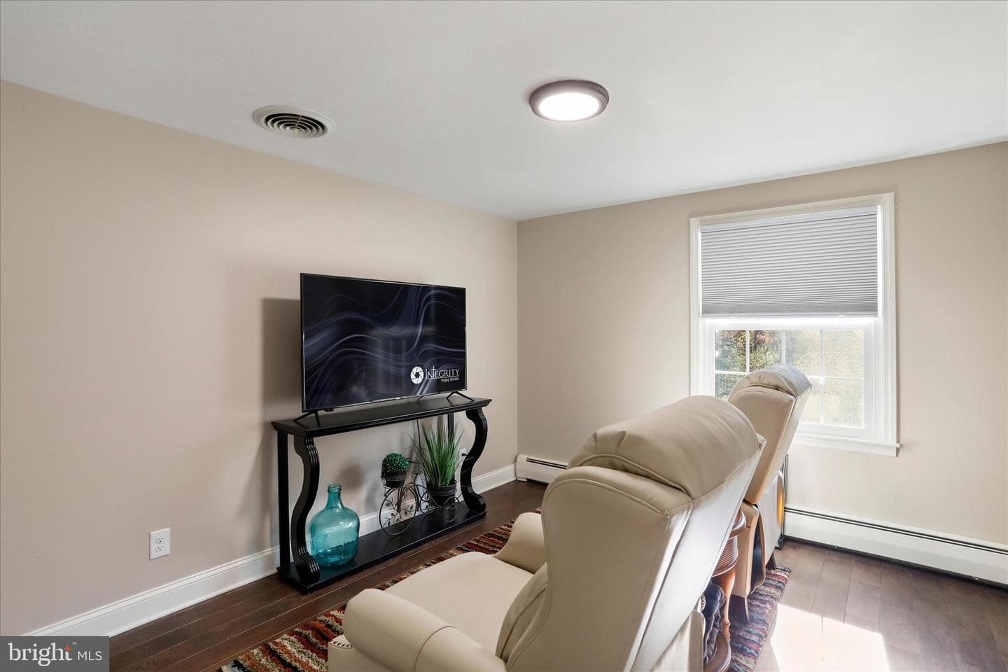 1039 Longwood Avenue photo 14