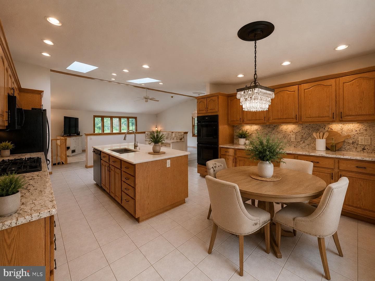 14001 Rolling Oak Dr photo 17