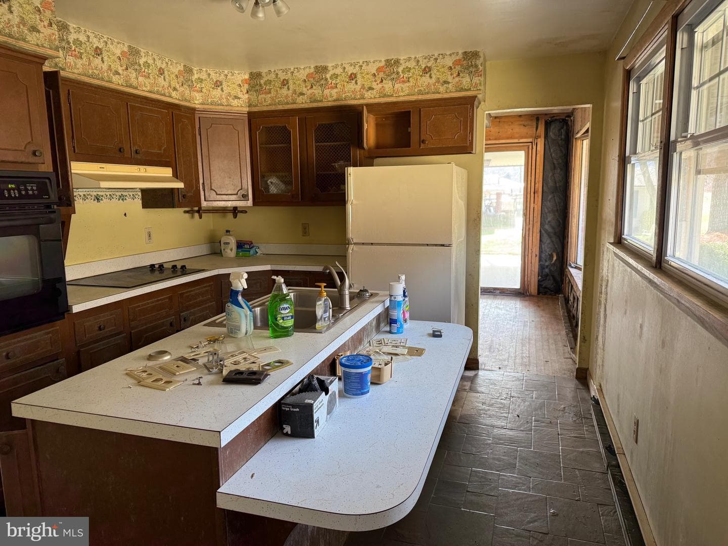 18425 Takoma Drive SW photo 13