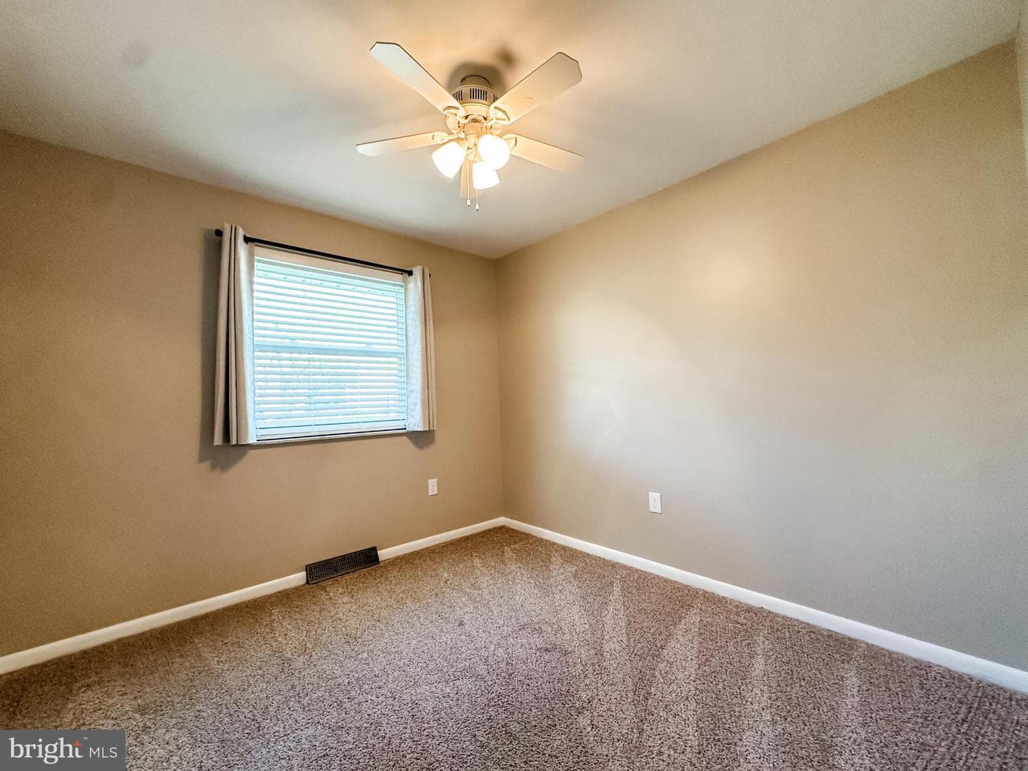 14512 Barton Boulevard SW photo 18