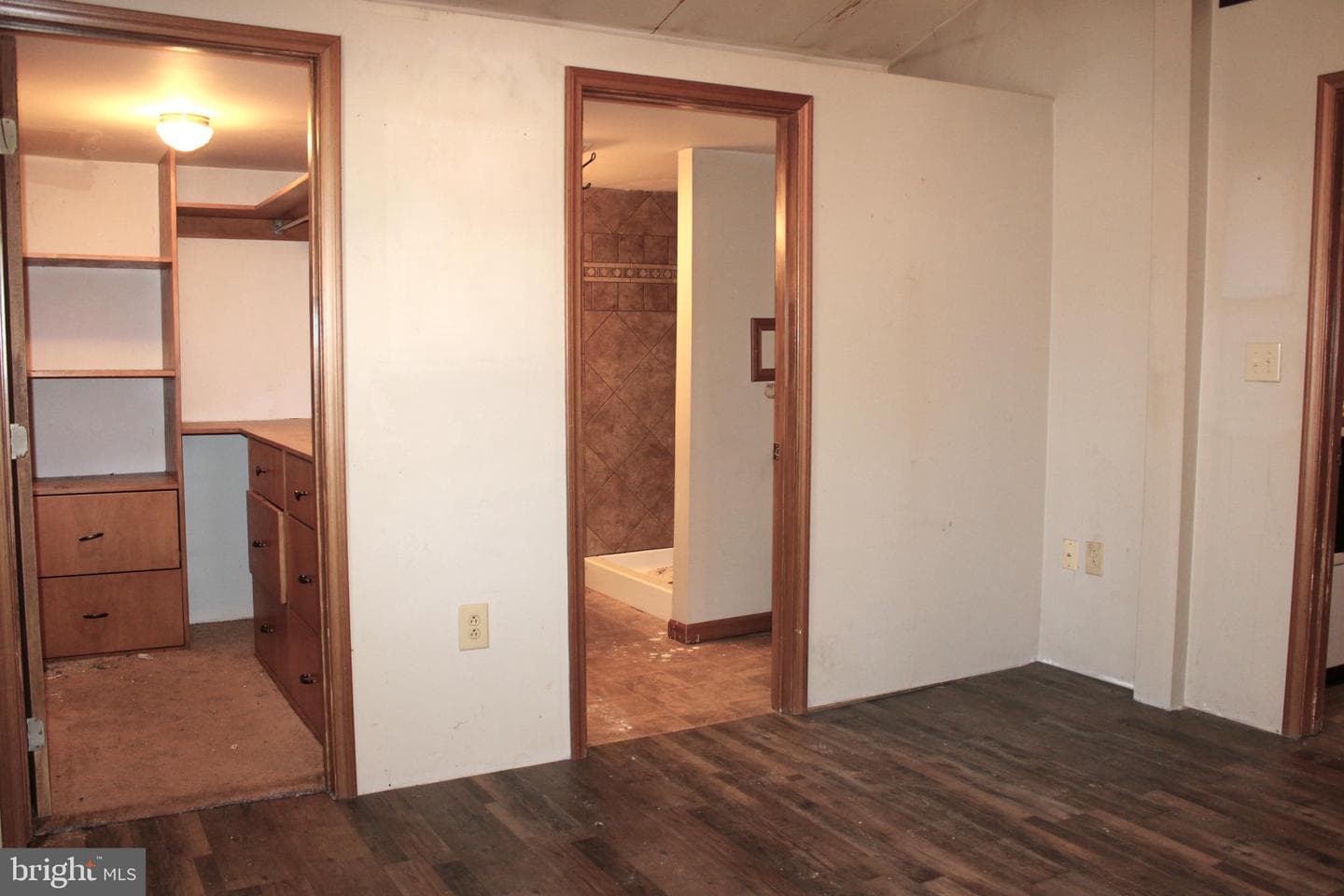 15904 Woodsview Dr photo 23