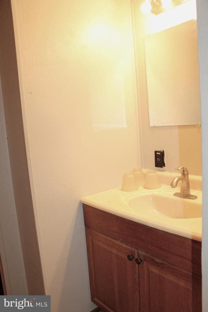 15904 Woodsview Dr photo 35