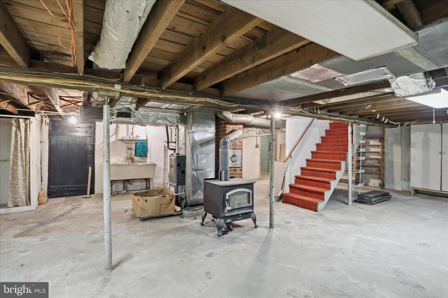 13 S Woodlawn Avenue photo 35