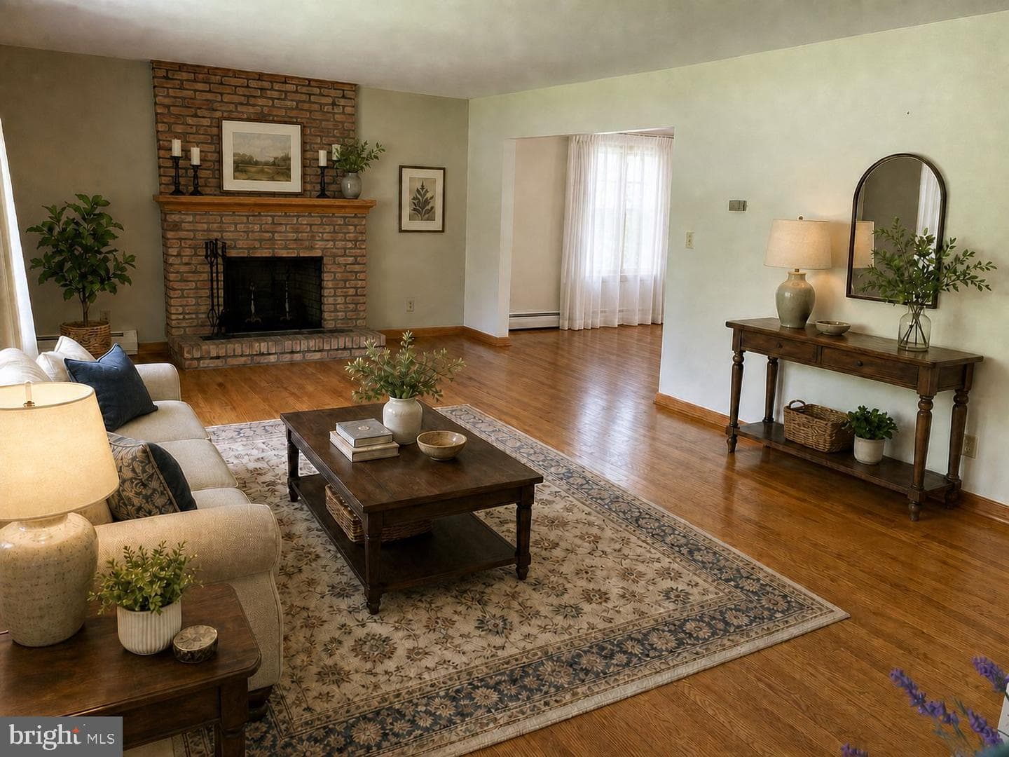 54 Hawthorne Drive photo 3