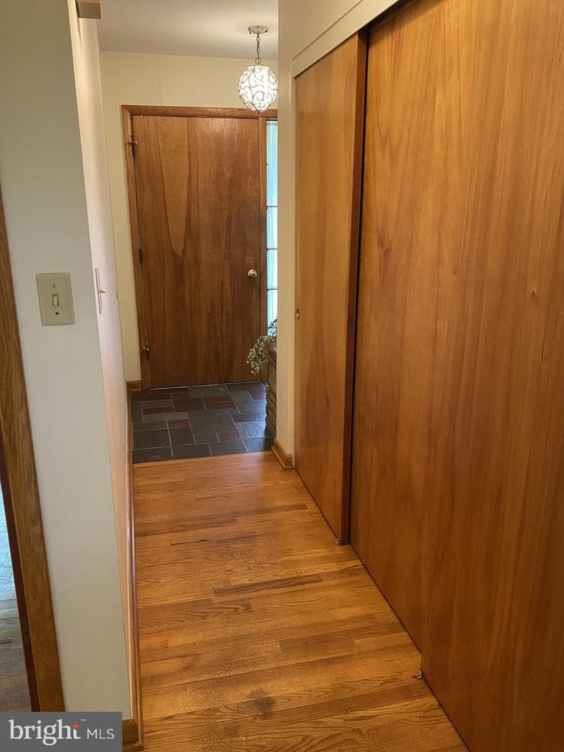 54 Hawthorne Drive photo 40