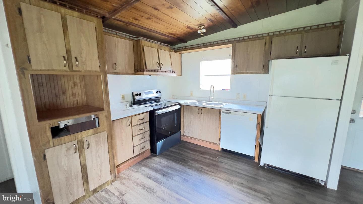 15909 Woodsview Drive photo 9