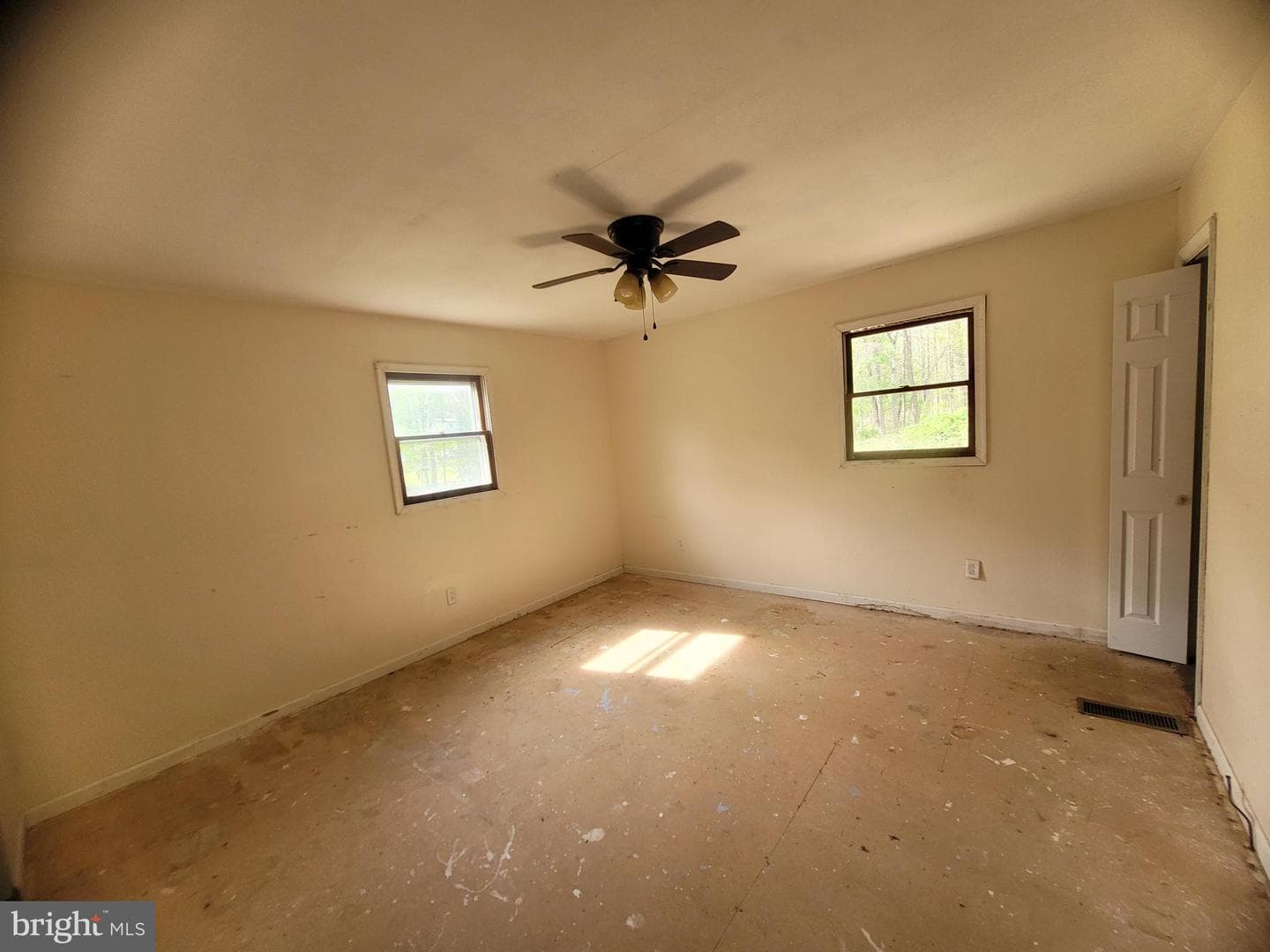 23 Oaklawn Avenue photo 15