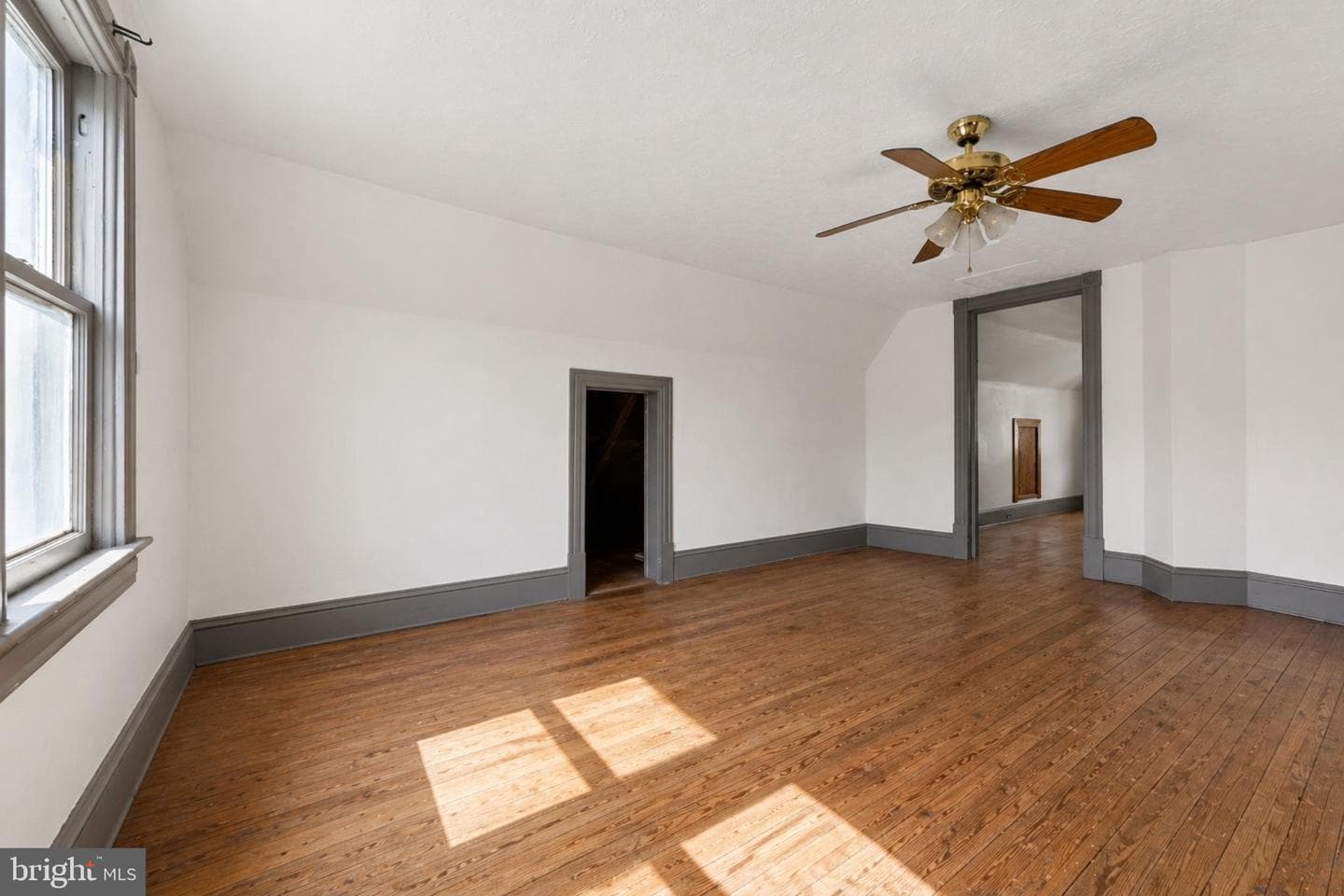 306 Hammond Street photo 22