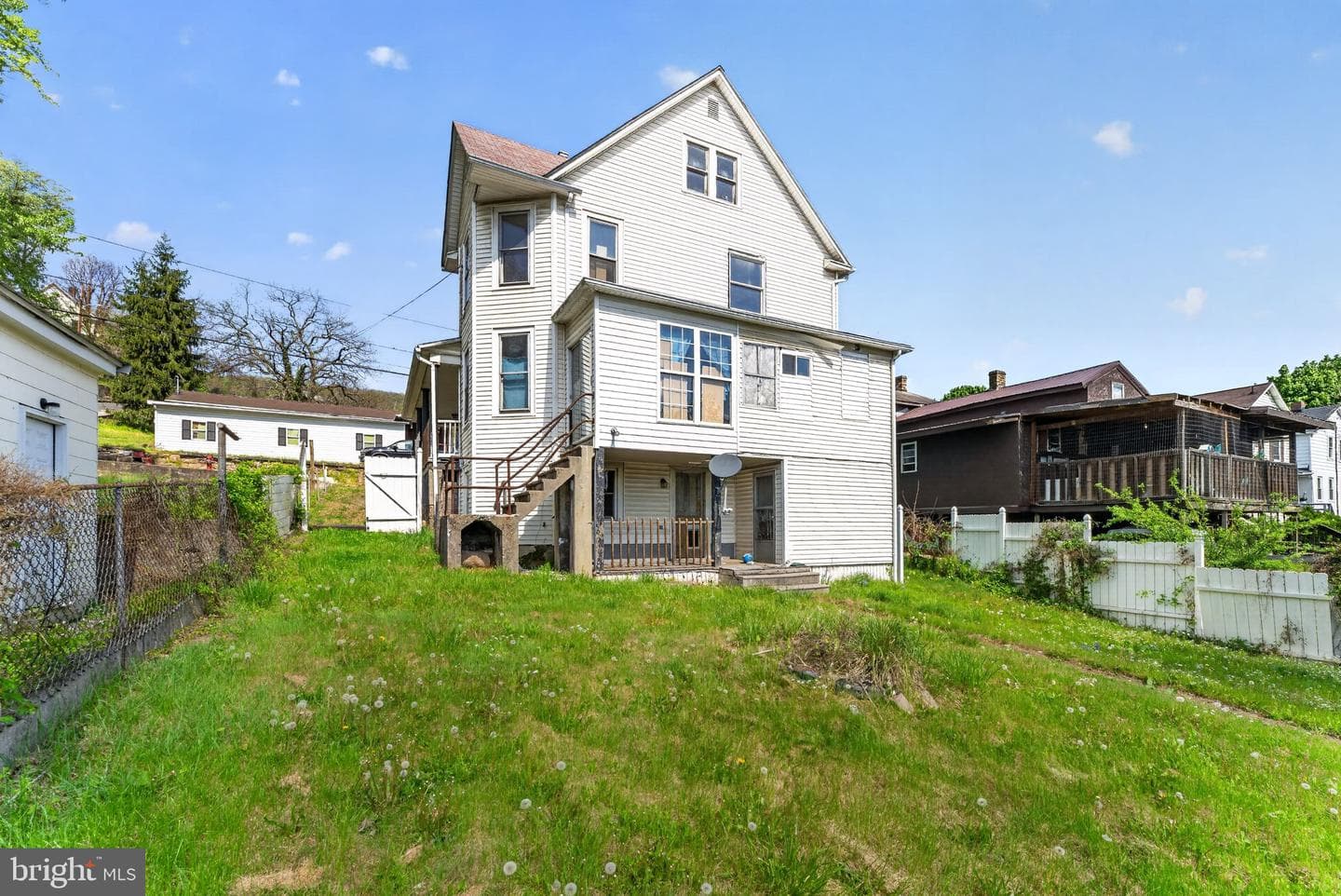 306 Hammond Street photo 33