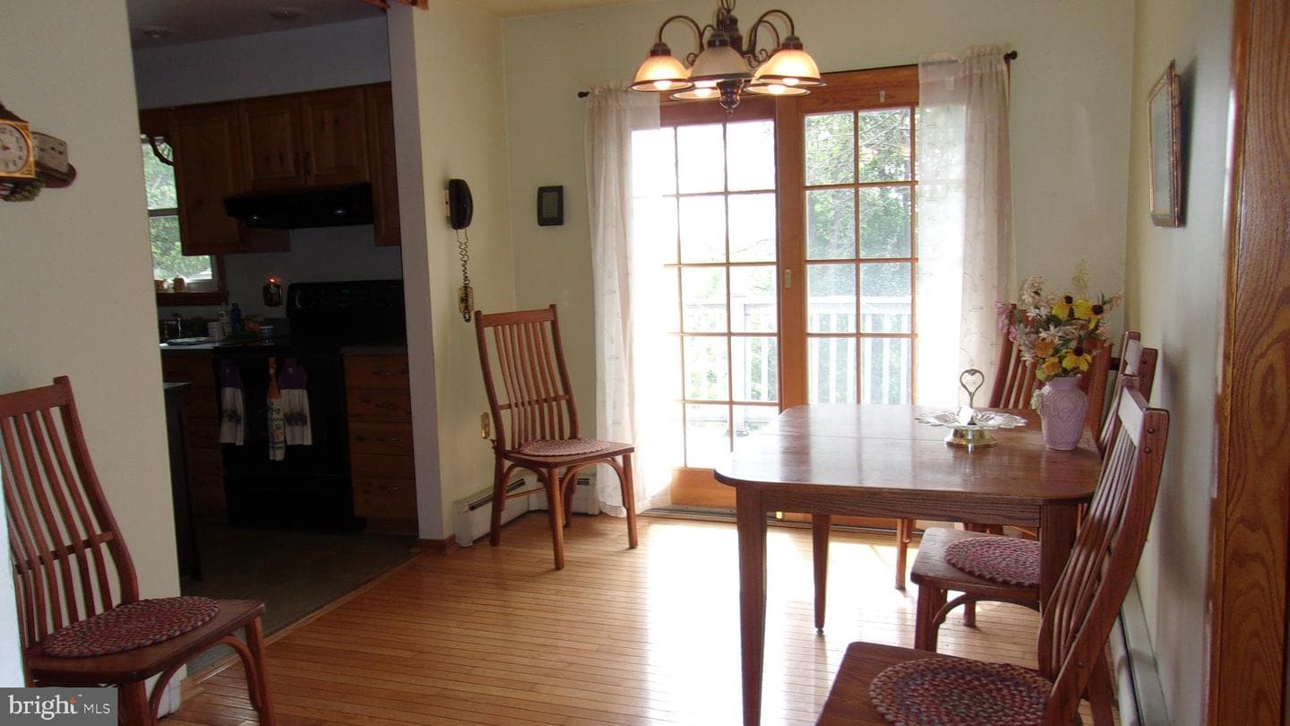223 Armstrong Avenue photo 4