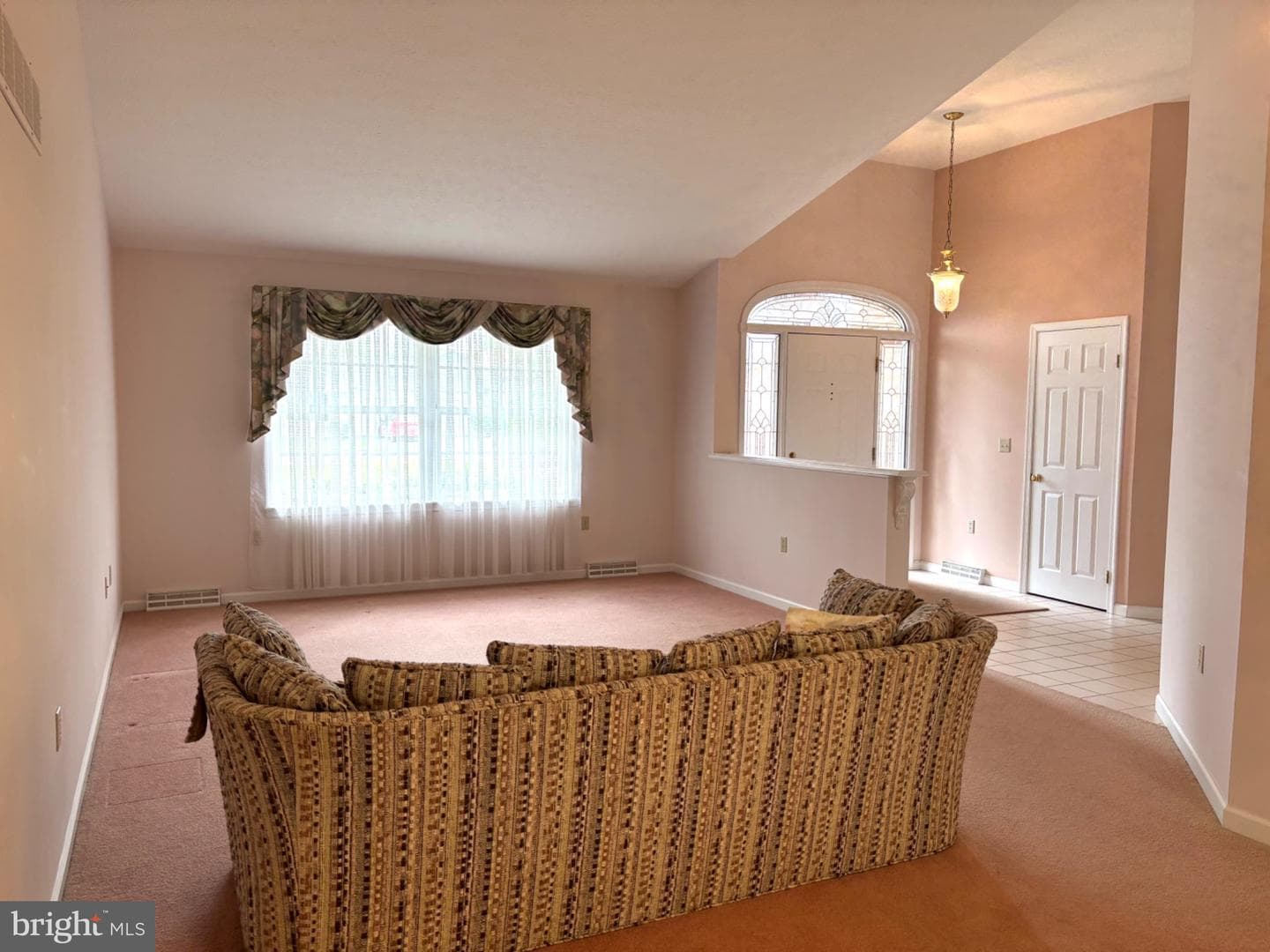 209 James Court photo 32