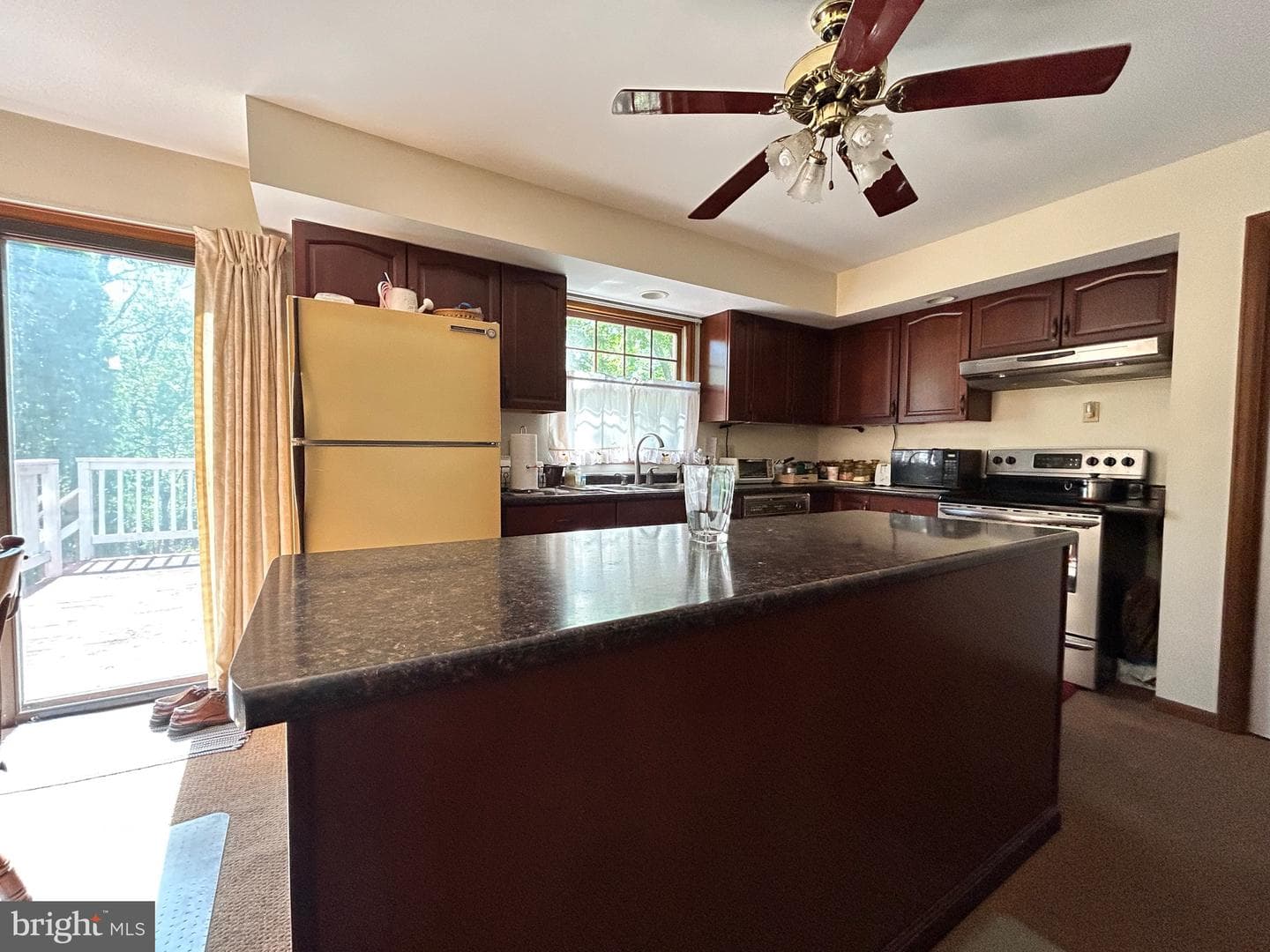 1048 Bishop Walsh Road photo 12