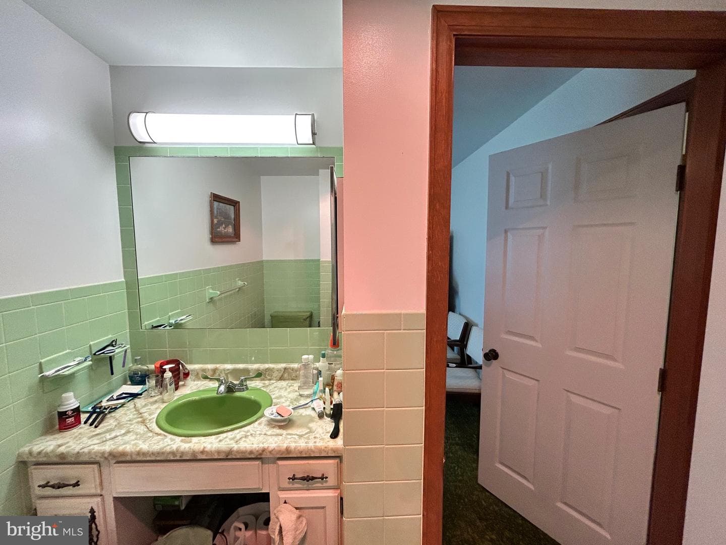 1048 Bishop Walsh Road photo 27