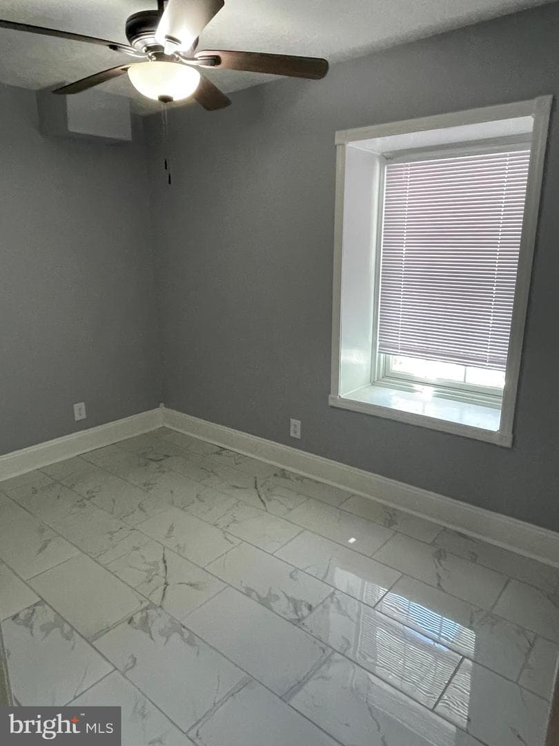 1044 Longwood Avenue photo 42