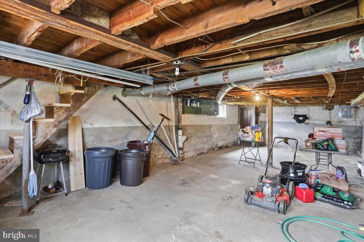 111 Wempe Dr photo 24