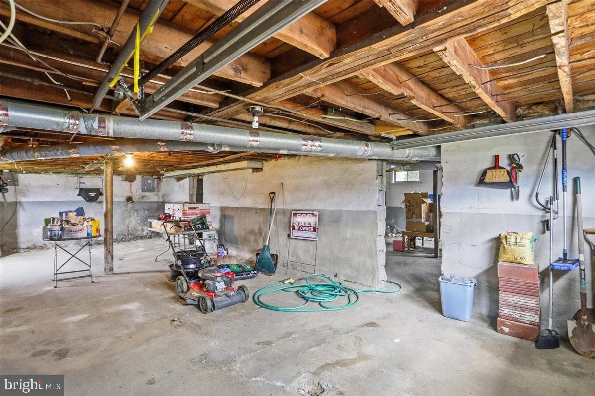111 Wempe Dr photo 25