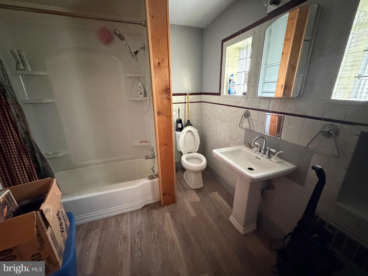 215 Hammond Street photo 10