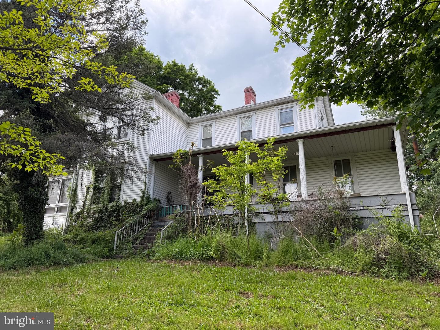 215 Hammond Street photo 4
