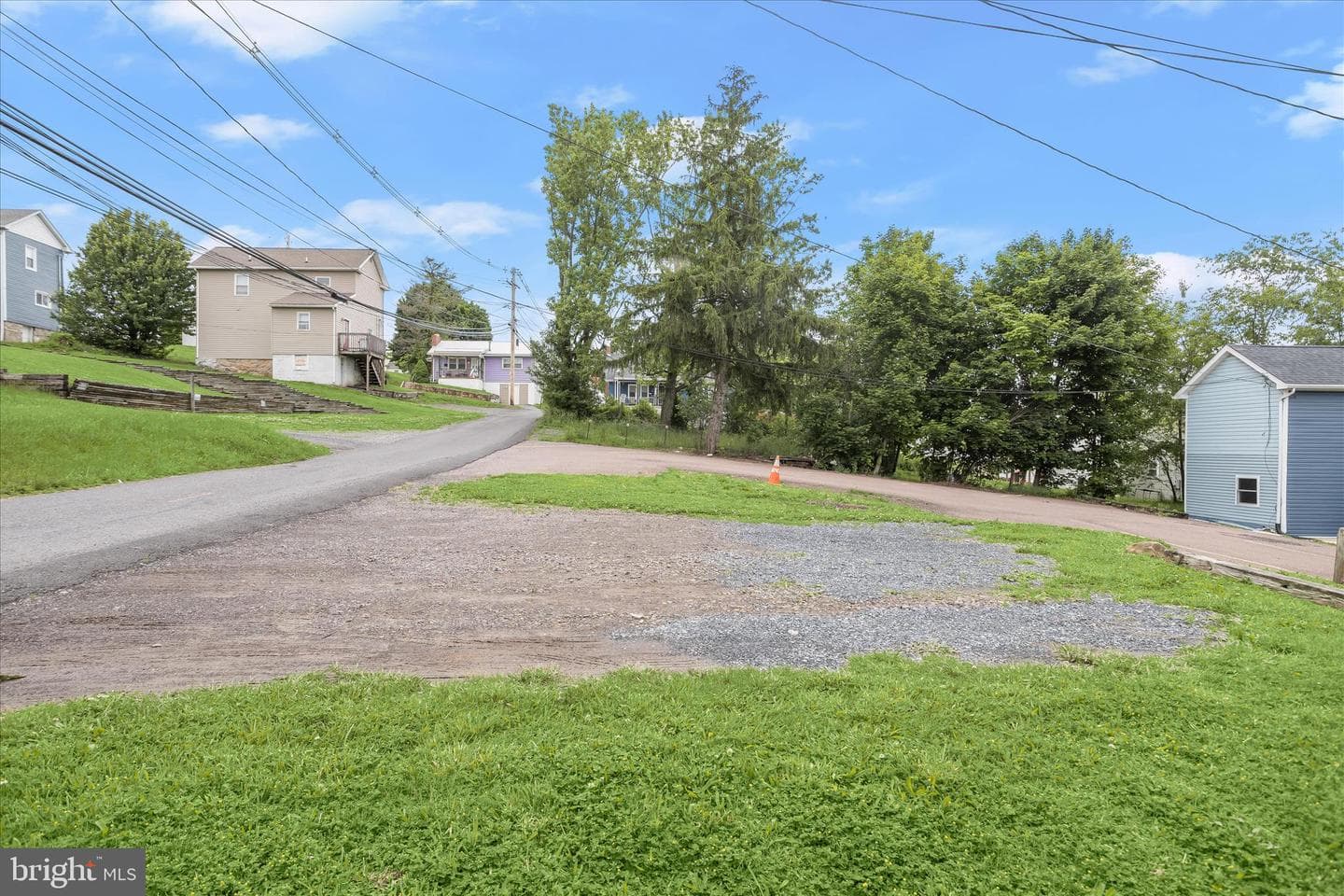 167 Maple Street photo 40