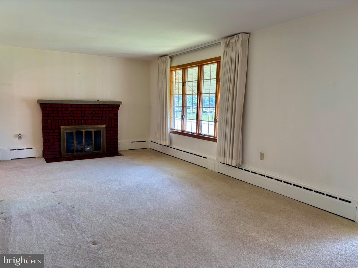 174 Washington Street photo 10