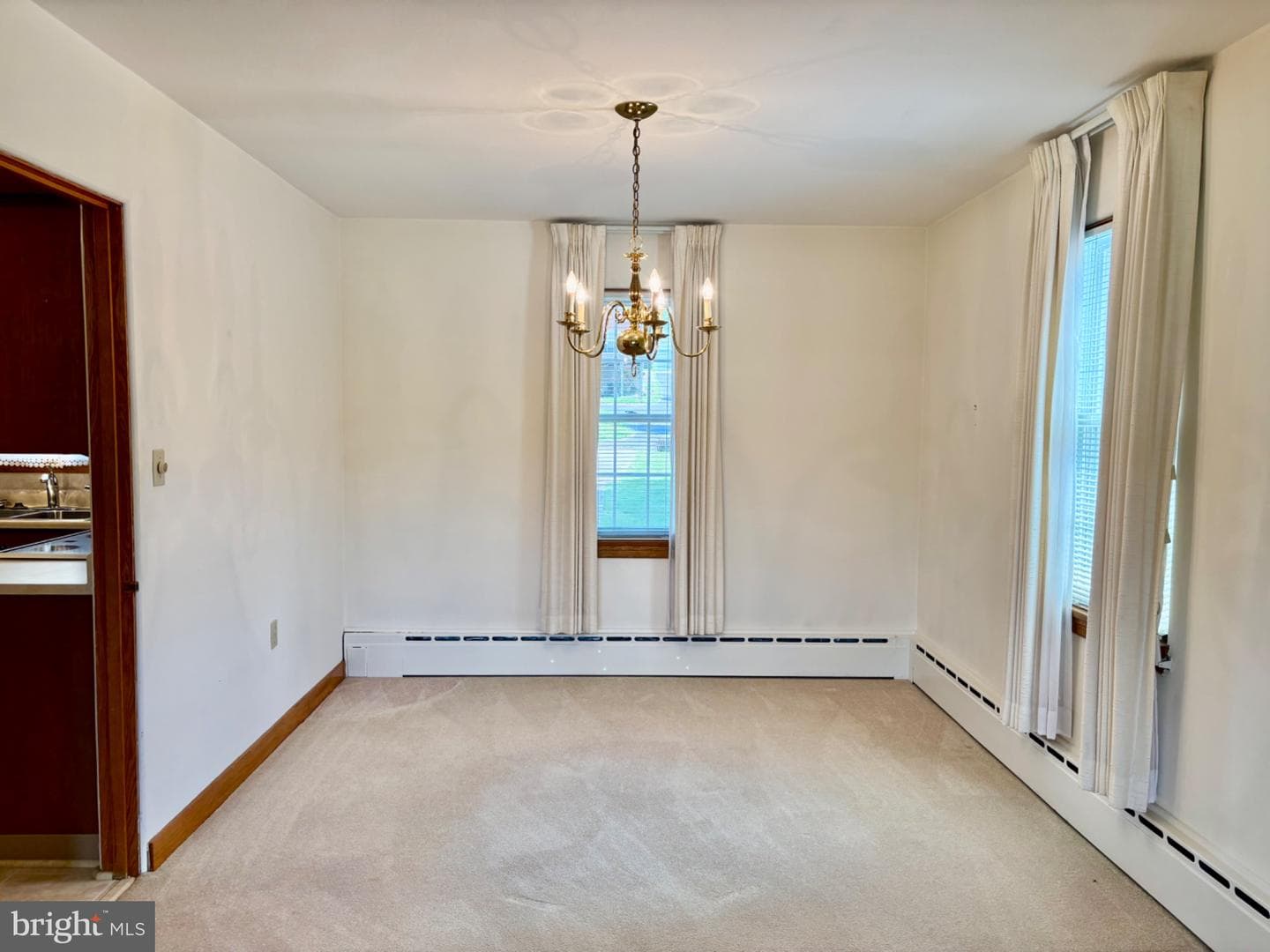 174 Washington Street photo 11
