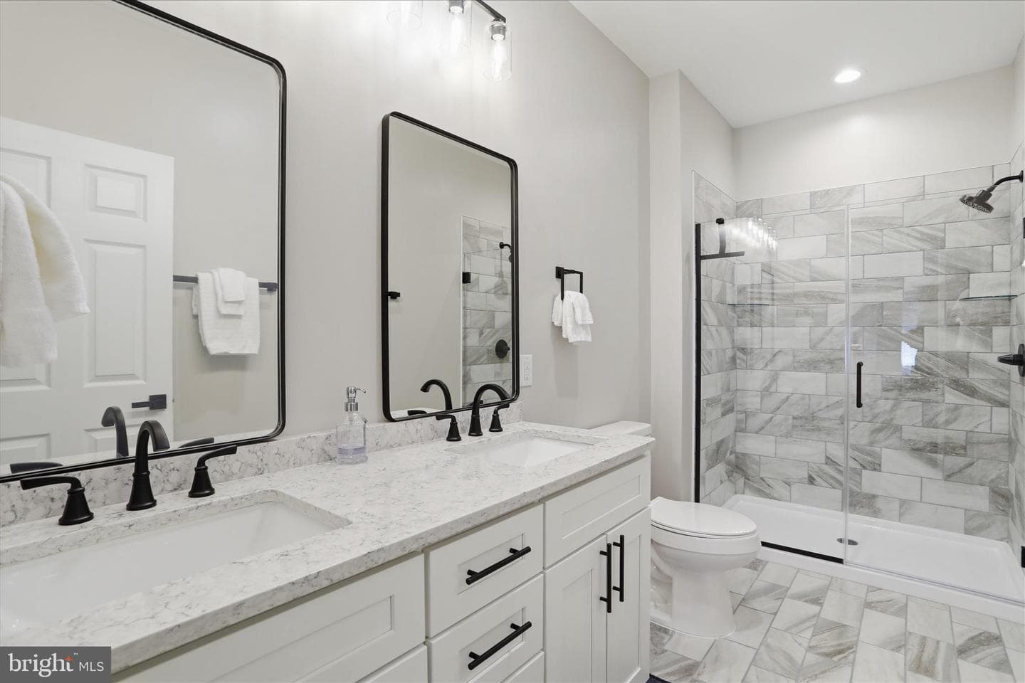 201 Moonlight Drive photo 19