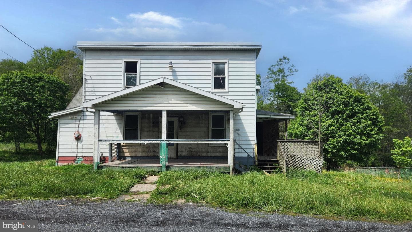 20409 Klondike Rd SW photo 1