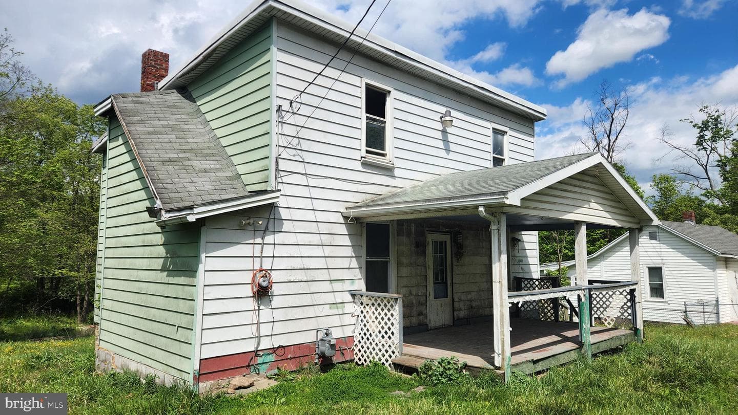 20409 Klondike Rd SW photo 2
