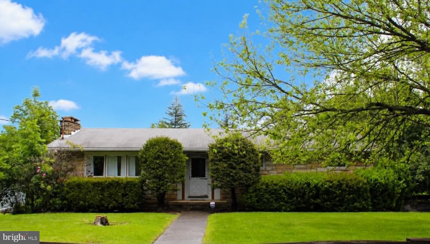 14804 Bell Street photo 1