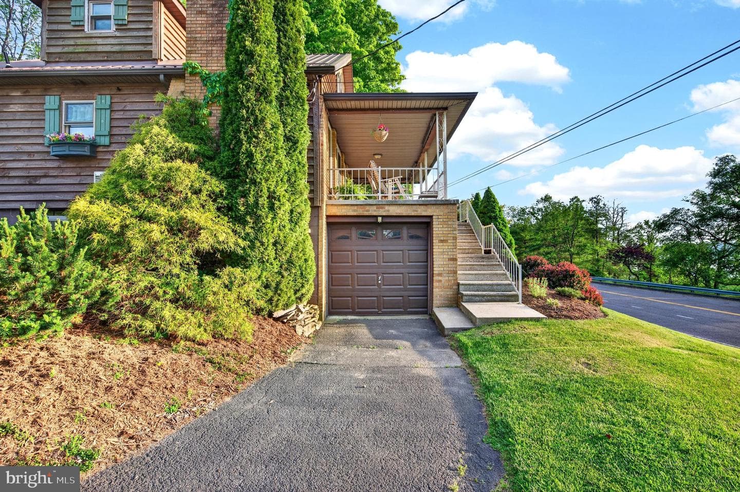 13400 Pleasant Valley Road photo 26