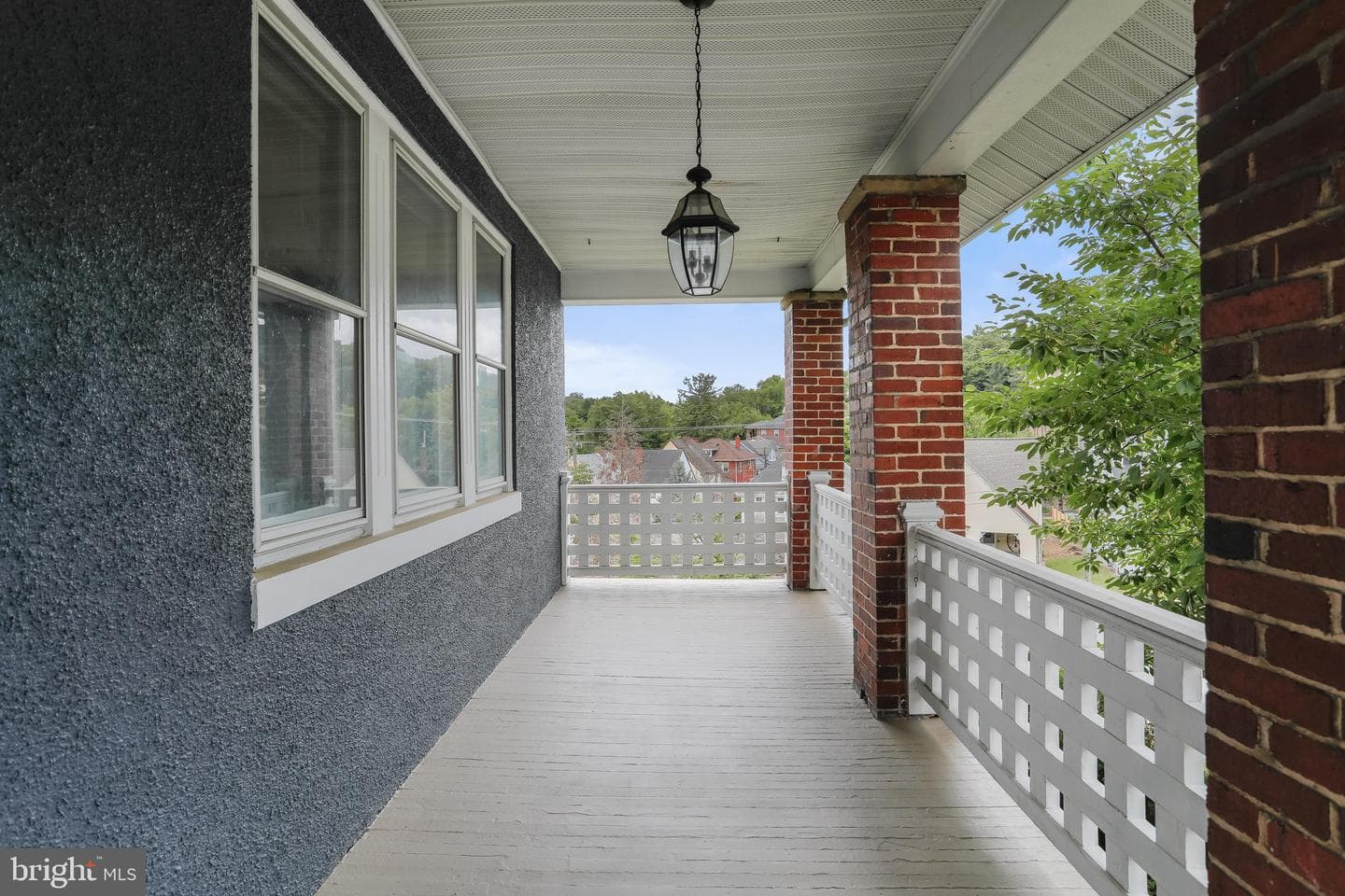 806 Washington Street photo 3