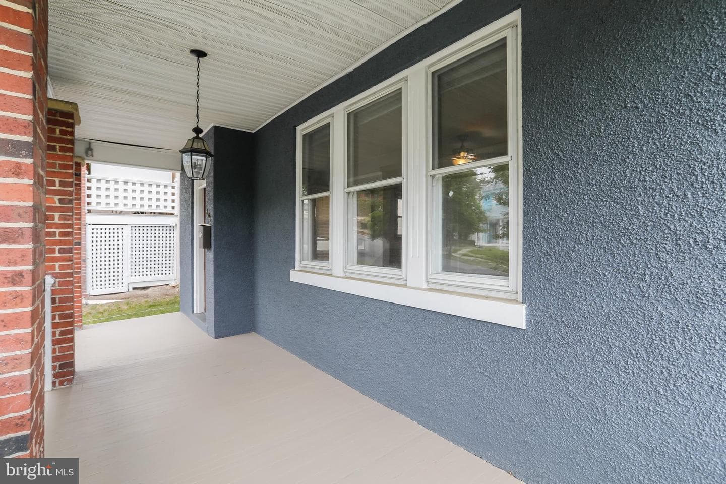 806 Washington Street photo 4