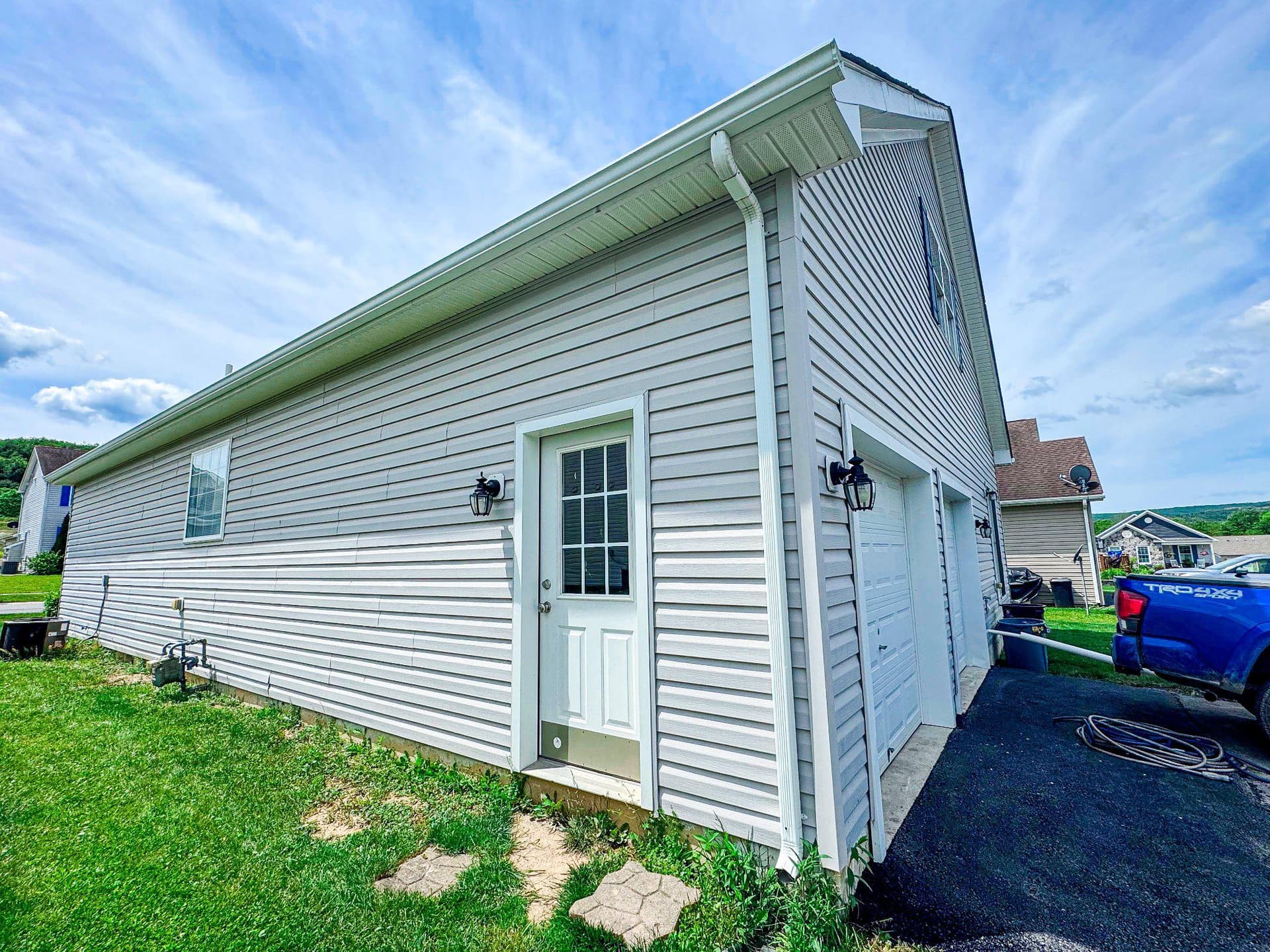 105 Heartwood Drive photo 4