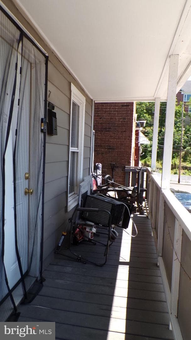 7 Bellevue Street photo 3