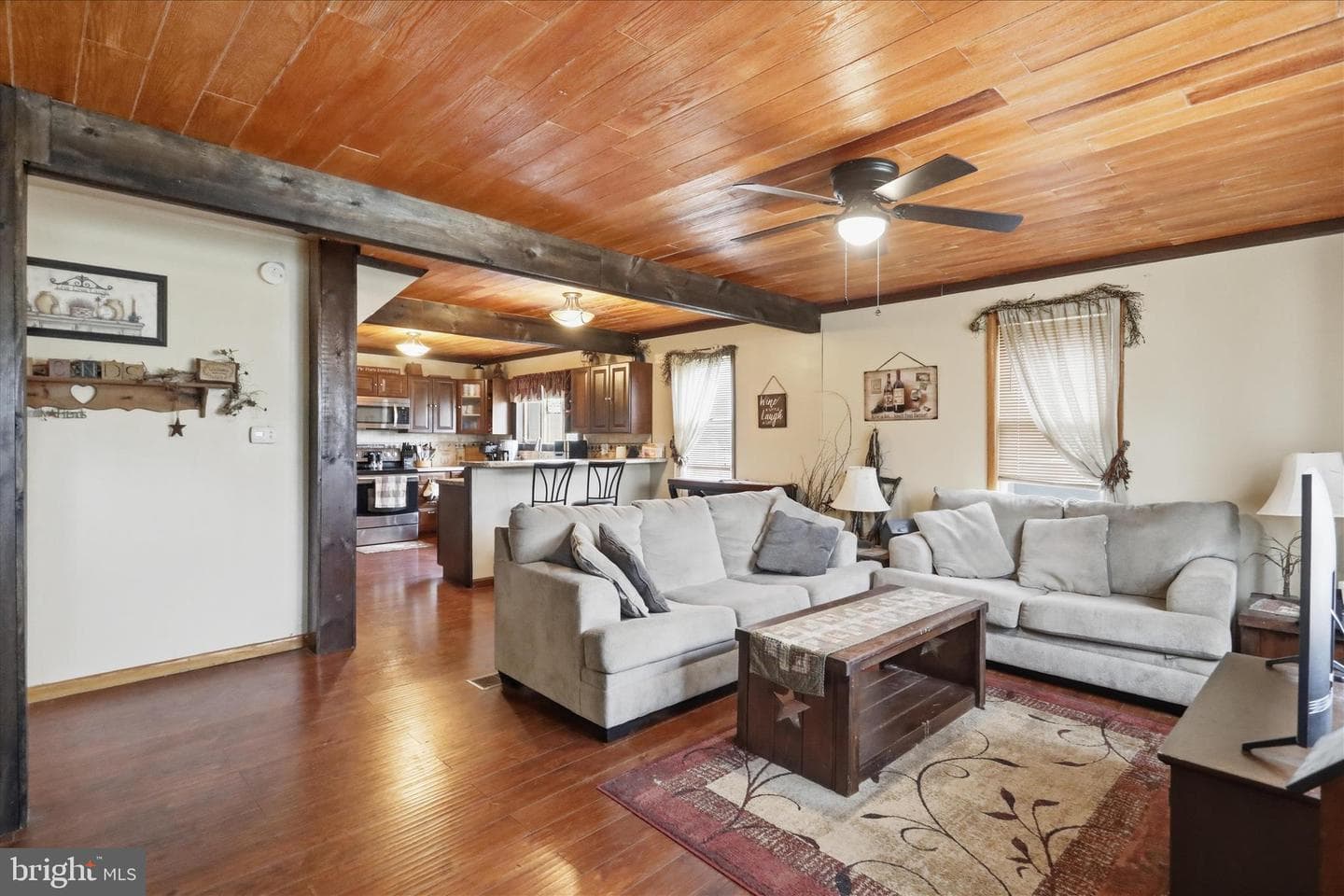 520 Winifred Road photo 4