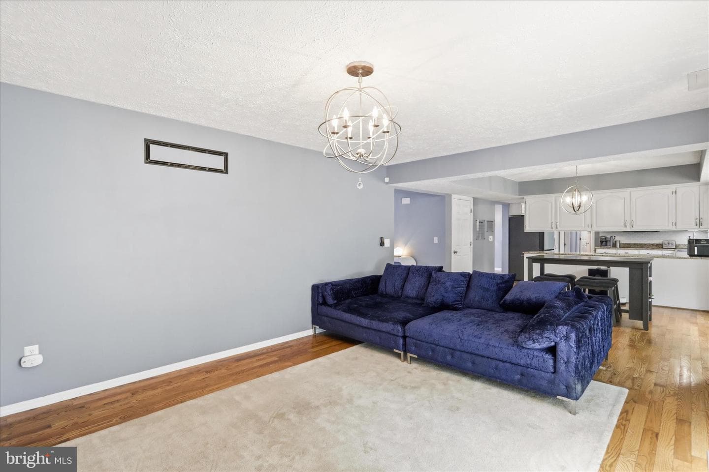 325 Francis Court photo 25