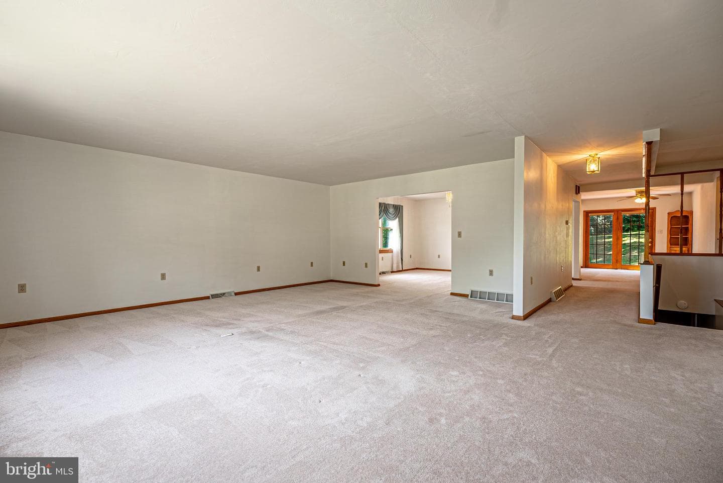 608 Wellington Lane photo 19
