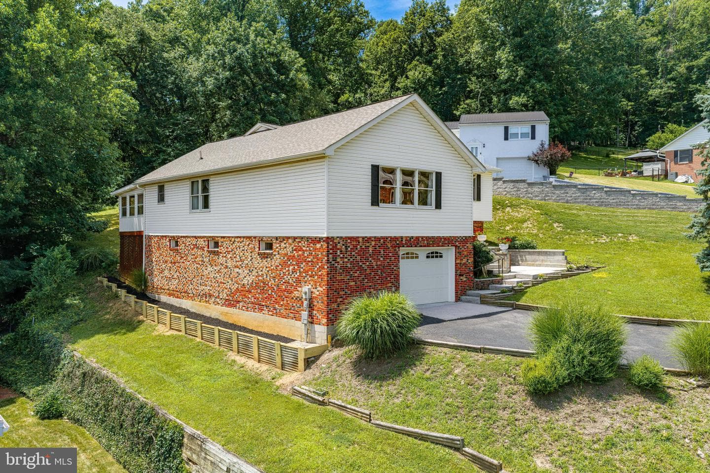 608 Wellington Lane photo 49