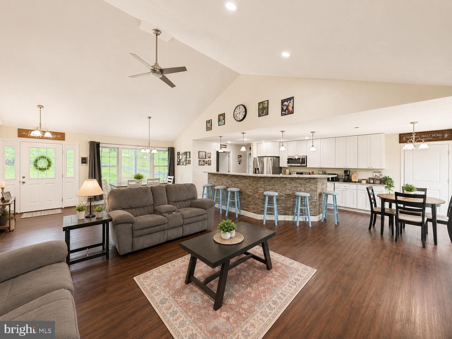 12714 Woodbine Road SW photo 3