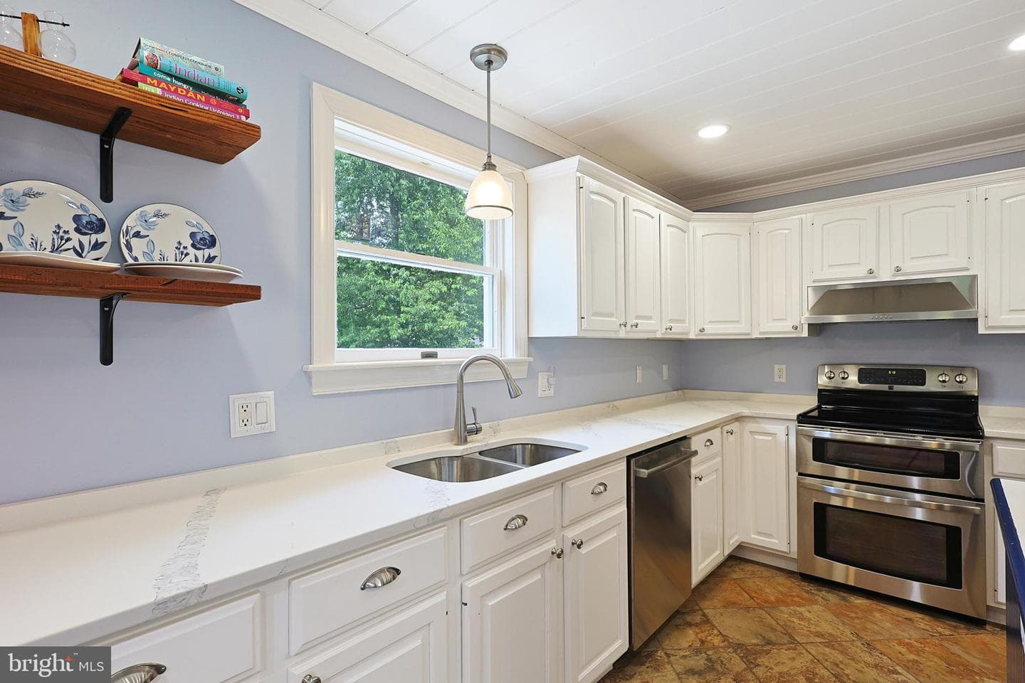 15206 Bourbon Street SW photo 4