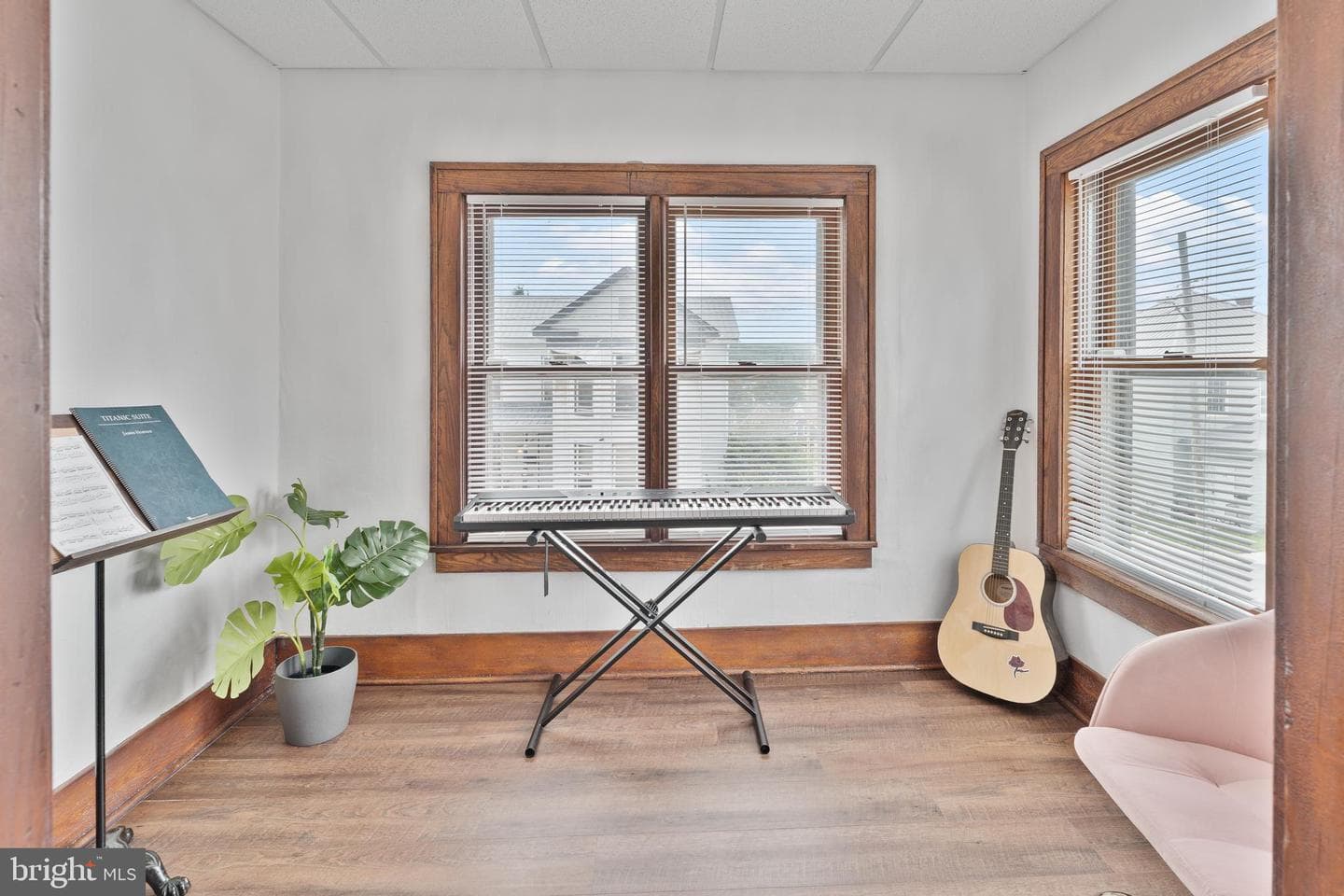 151 Maple Street photo 5