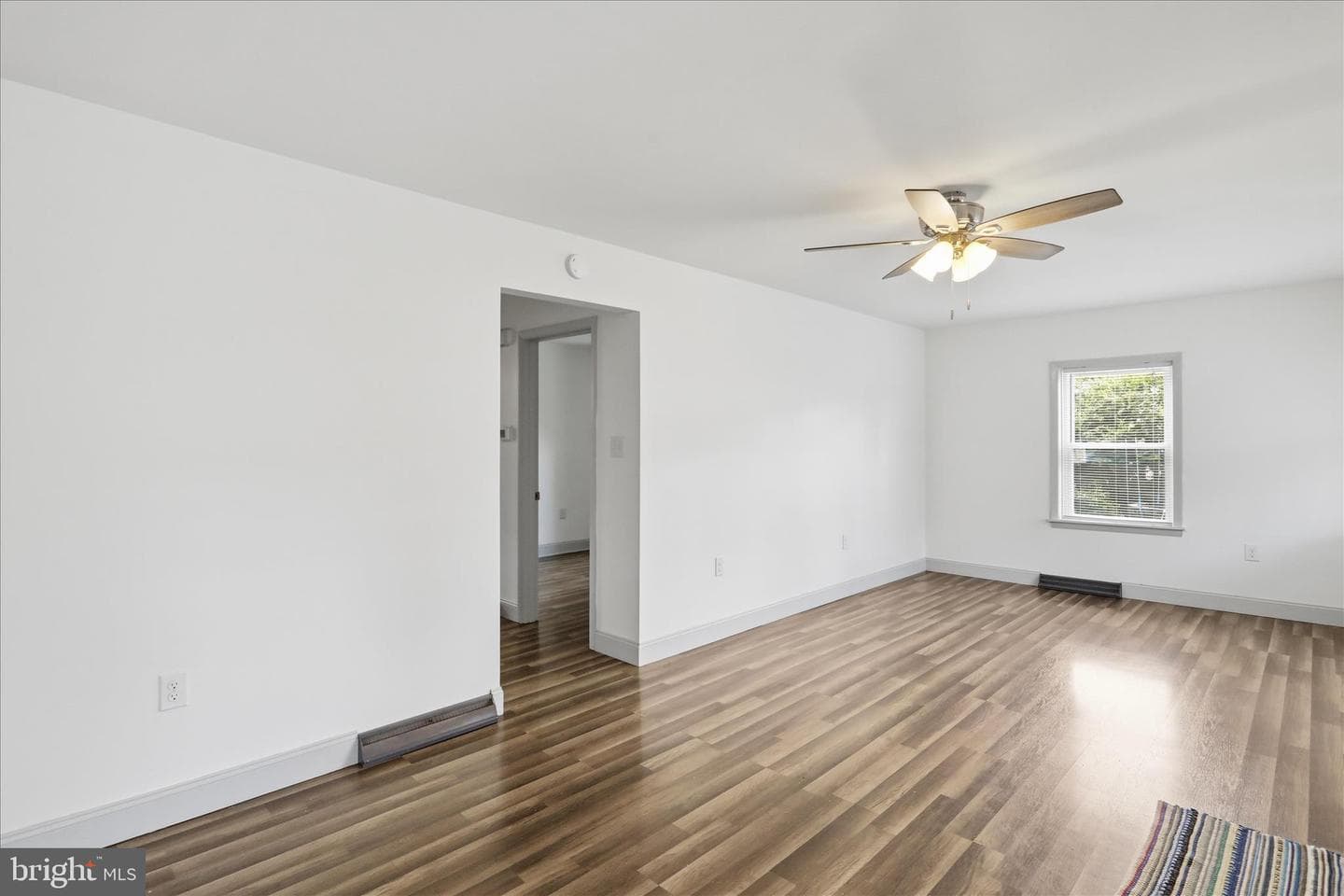 416 Race Street photo 16