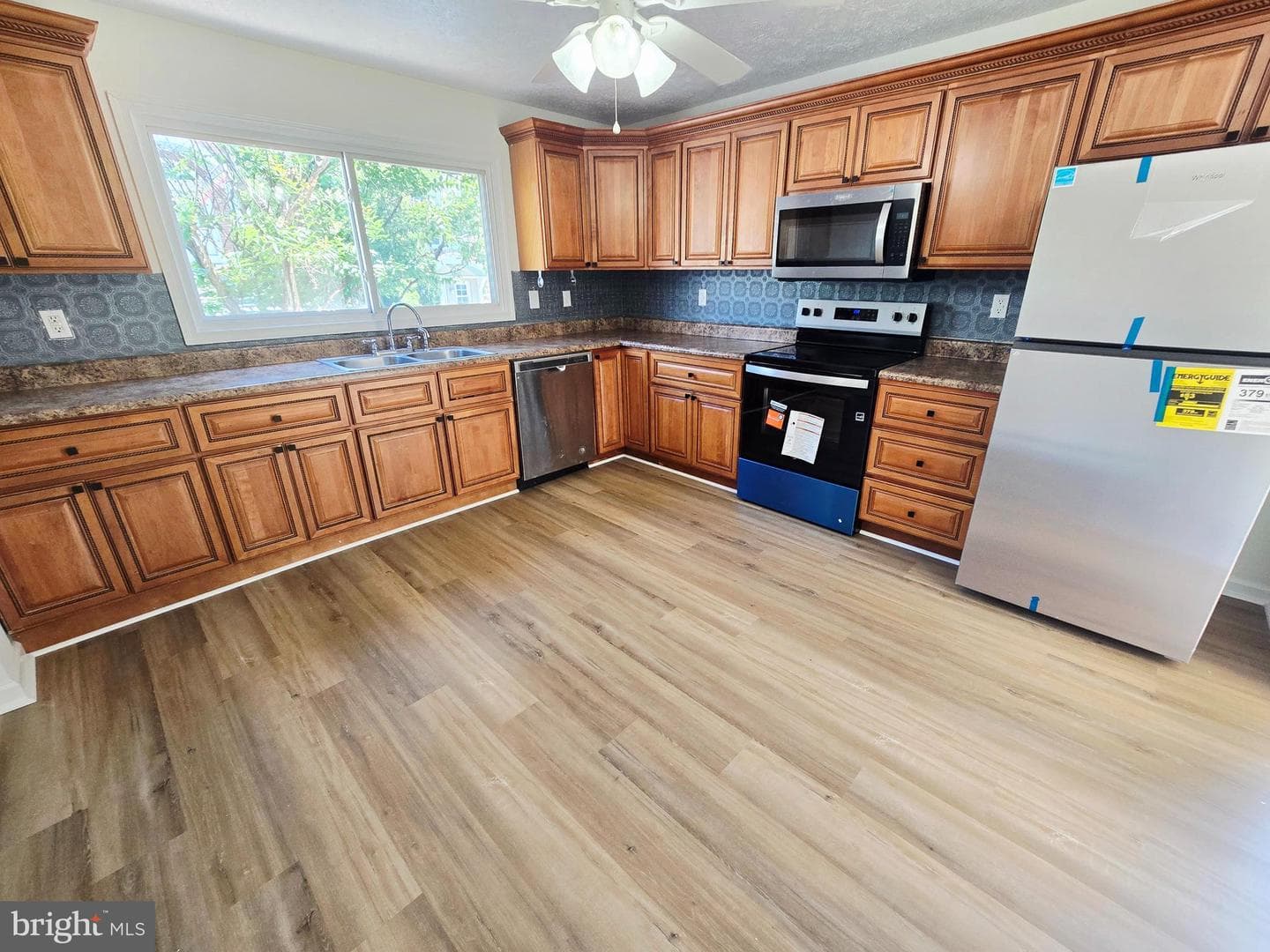 229 Carroll Street photo 7