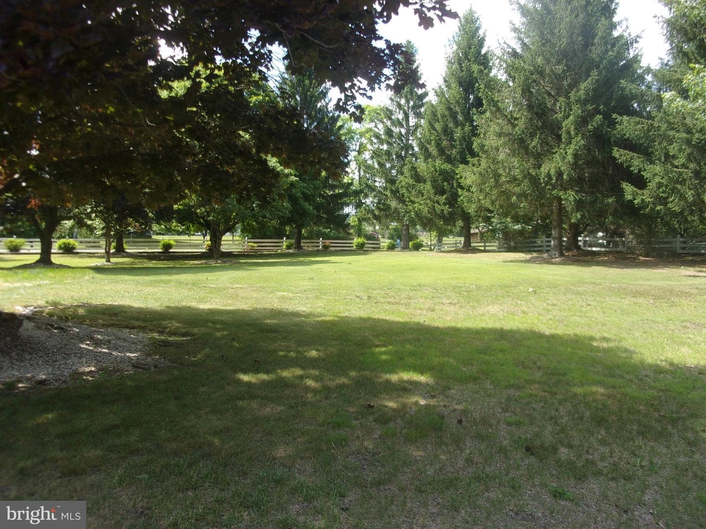 264 Armstrong Avenue photo 7