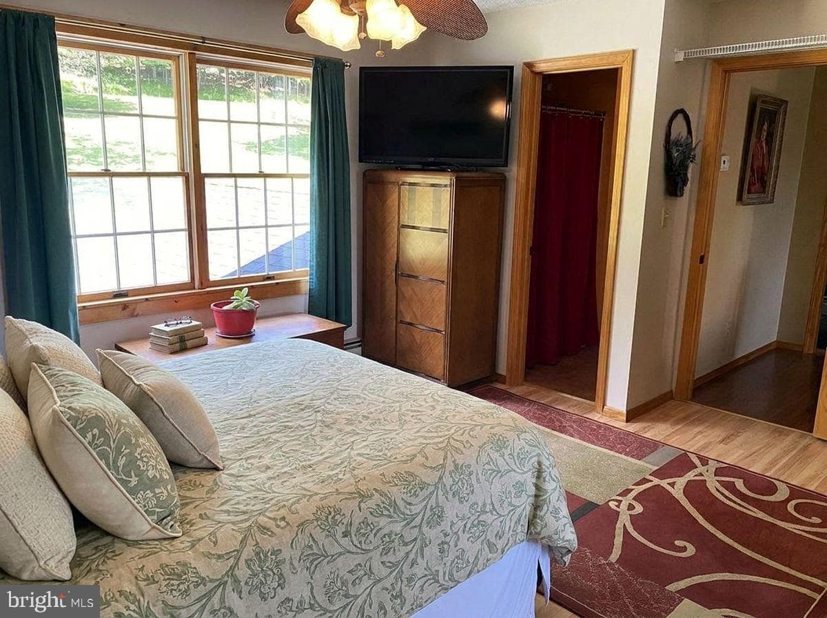116 Kelley Avenue photo 40