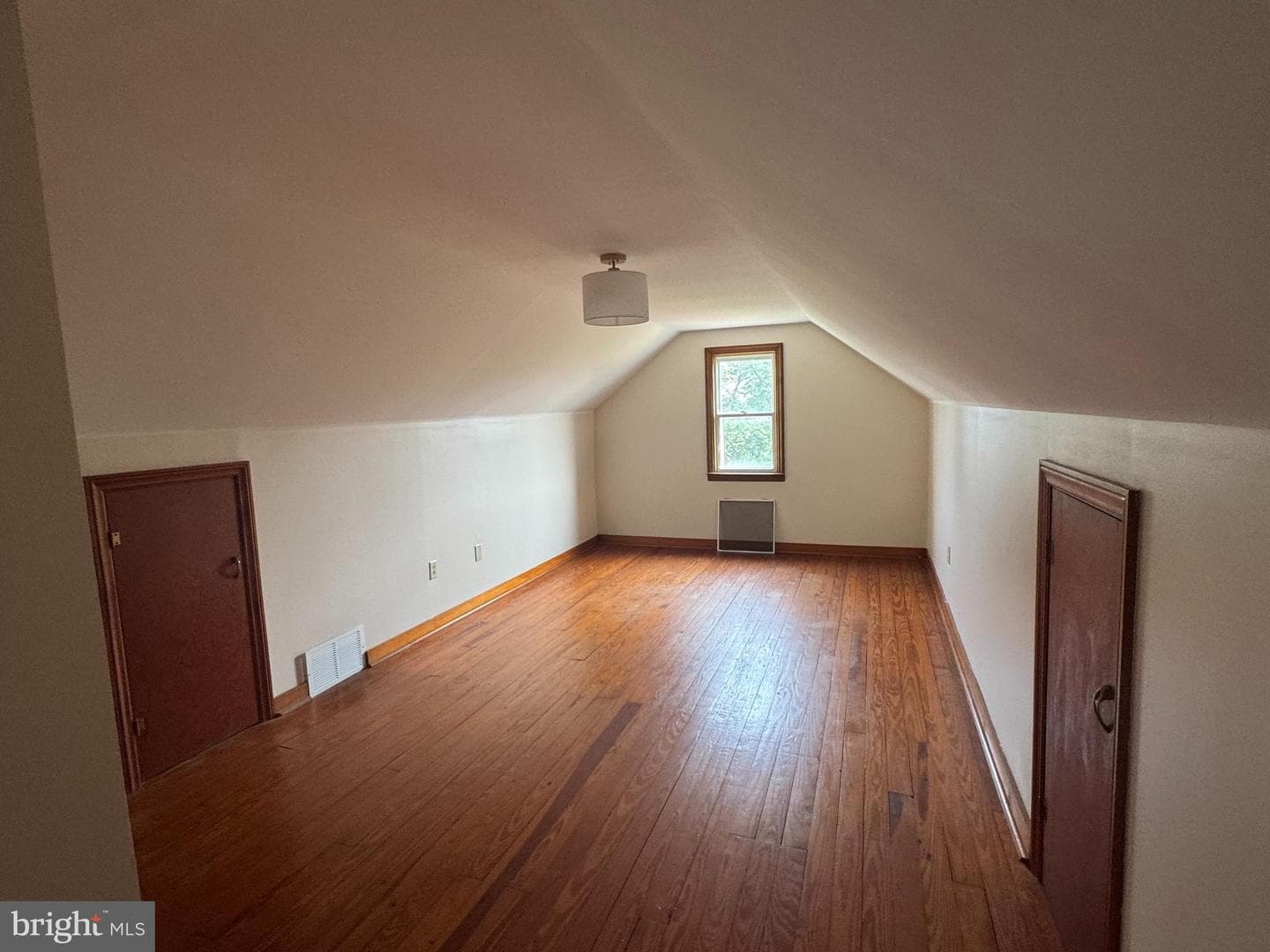 1014 Kent Avenue photo 13