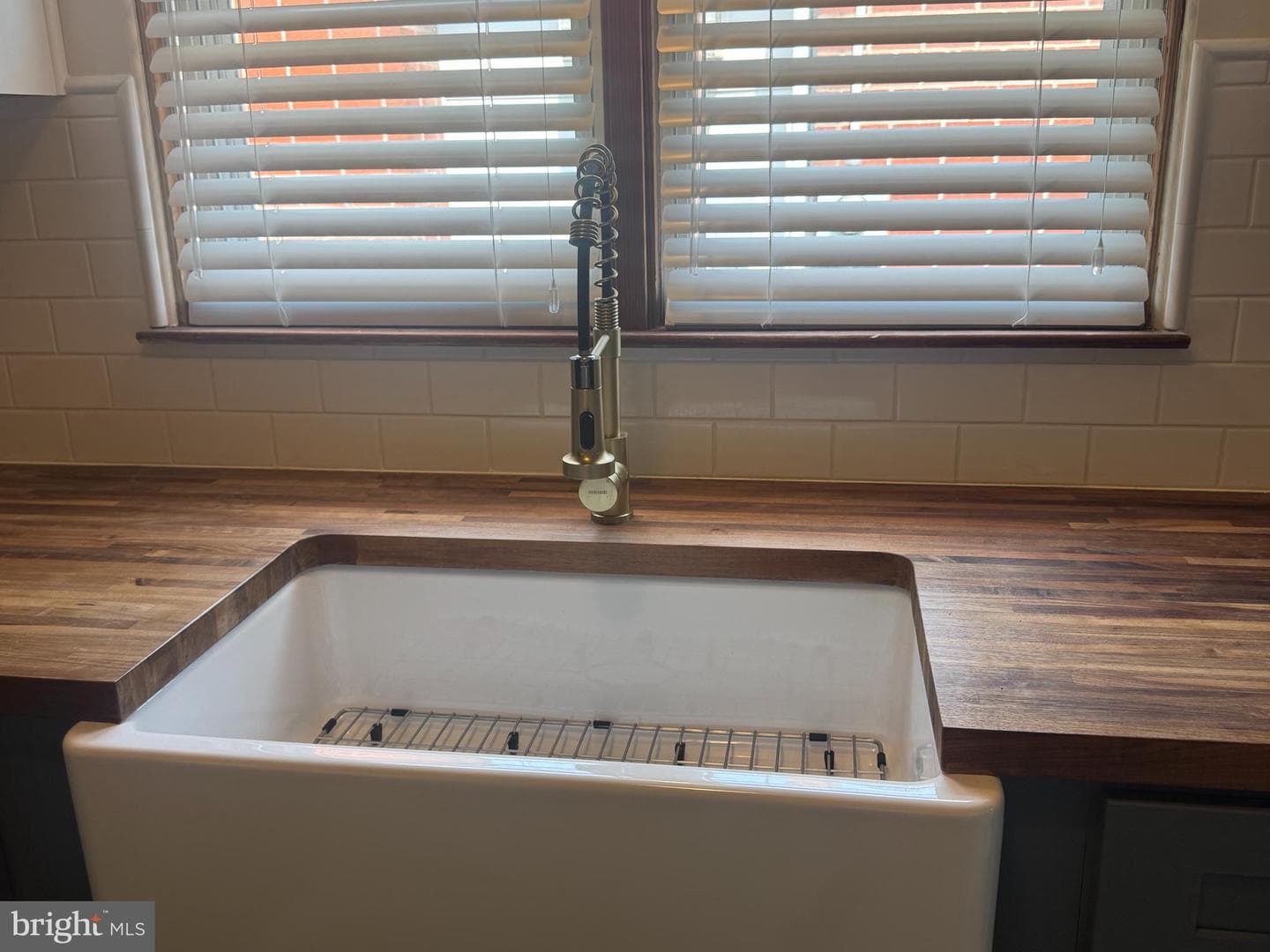1014 Kent Avenue photo 4